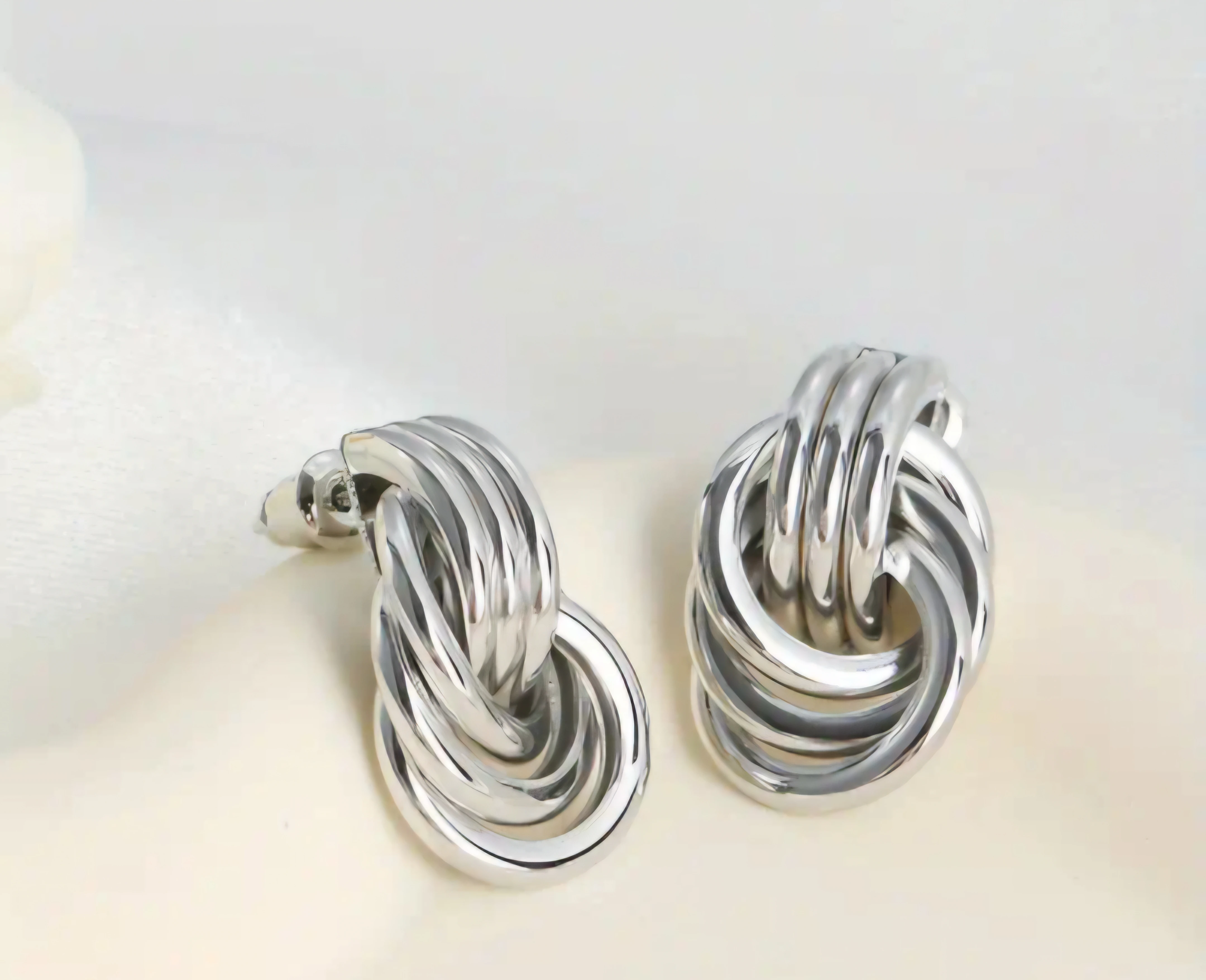 Aretes