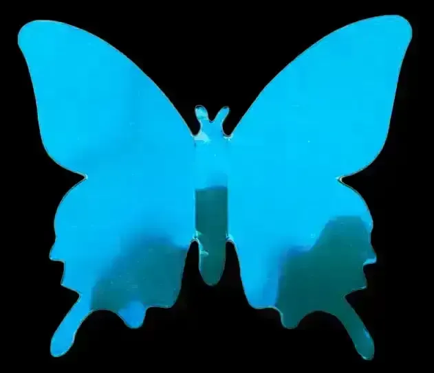 Adorno mariposa espejada lisa x 6 unidades 