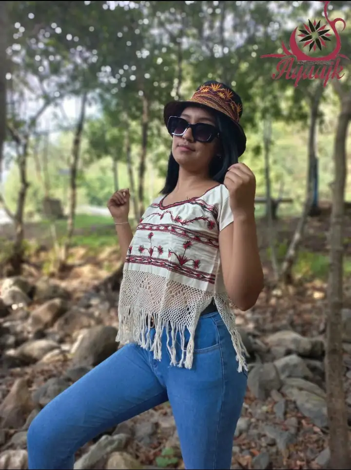 Sombrero con bordados  3