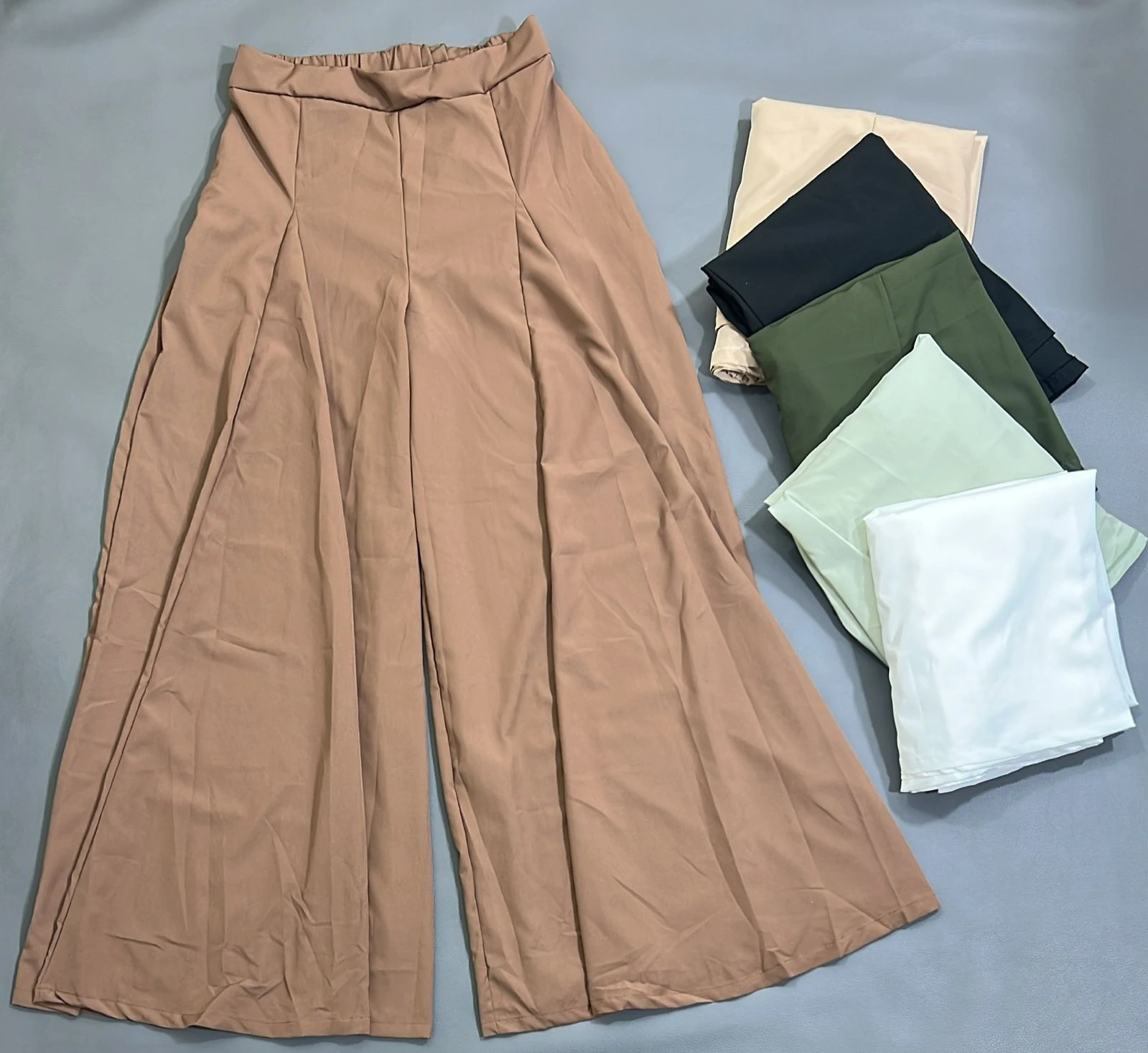 PANTALÓN BOTA ANCHA 