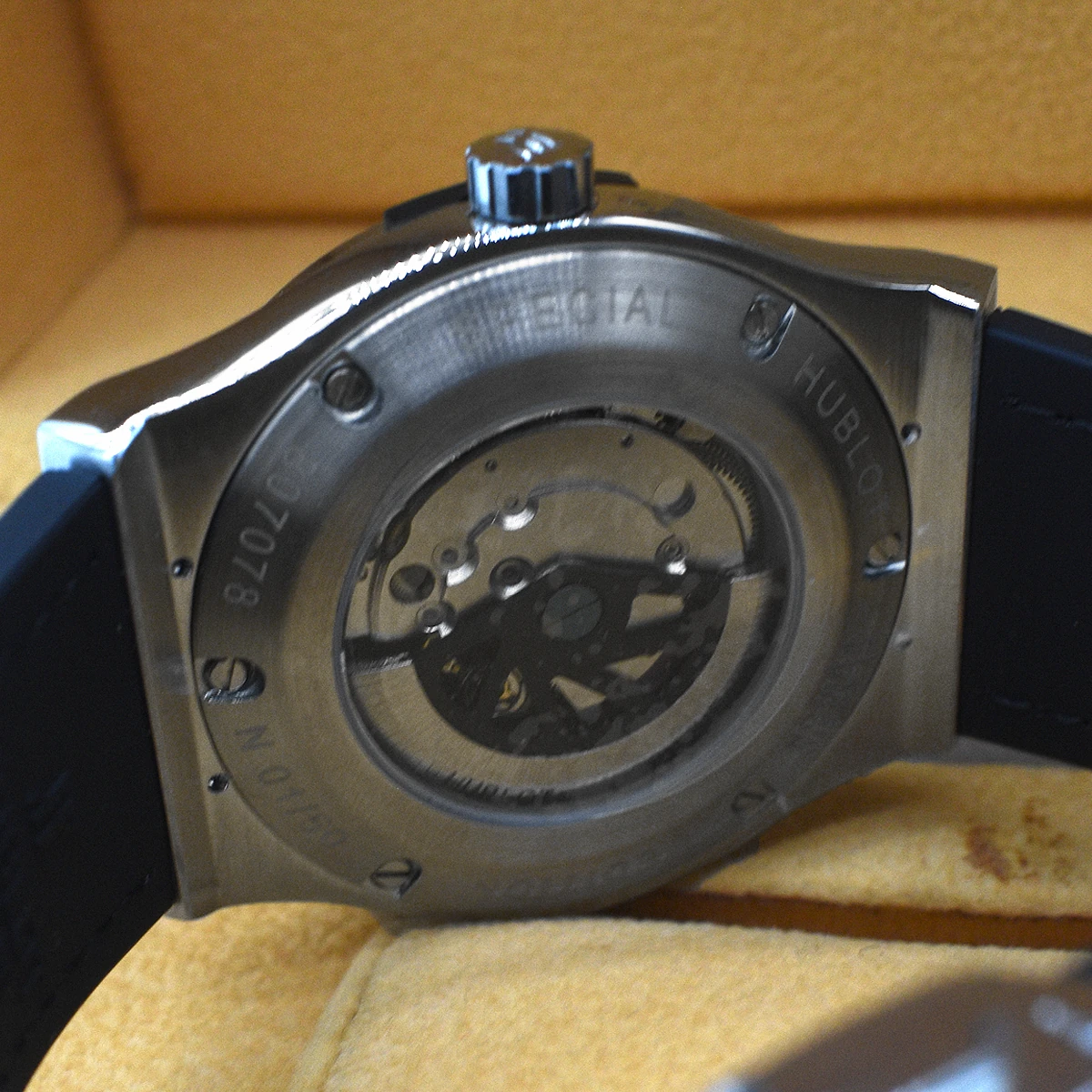   Hublot Classic Fusion Ext.  4