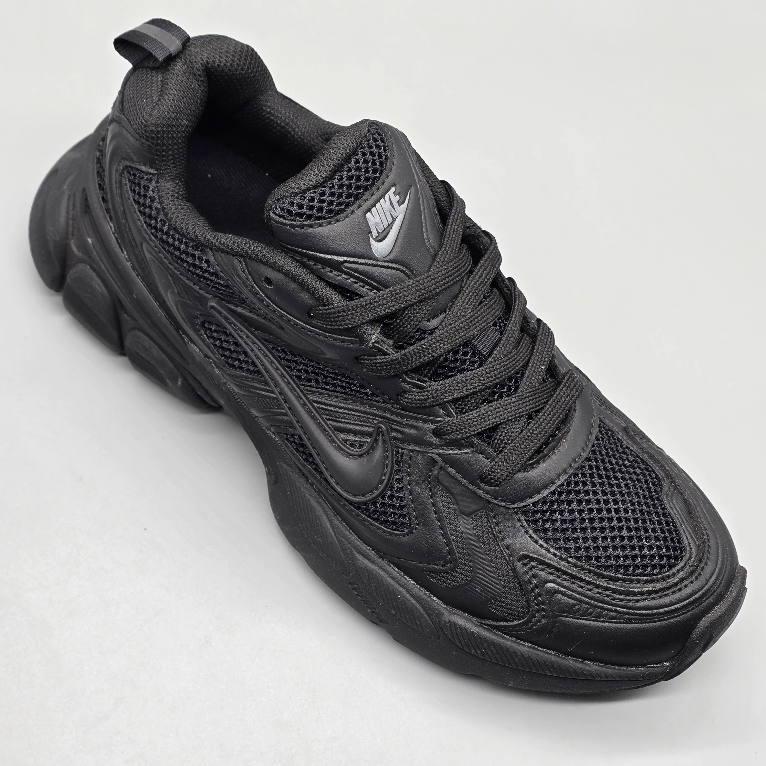 NIKE INITIATOR (RÉPLICA 1.1) 3
