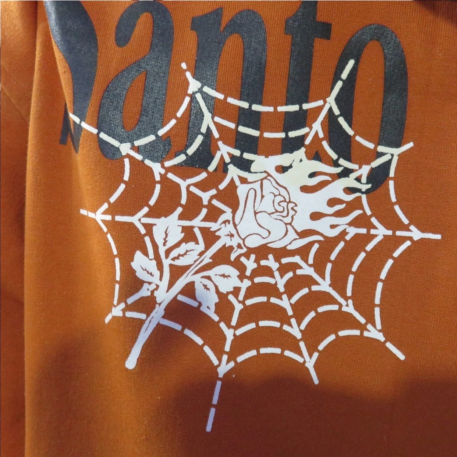 Sudadera naranja de telaraña 4