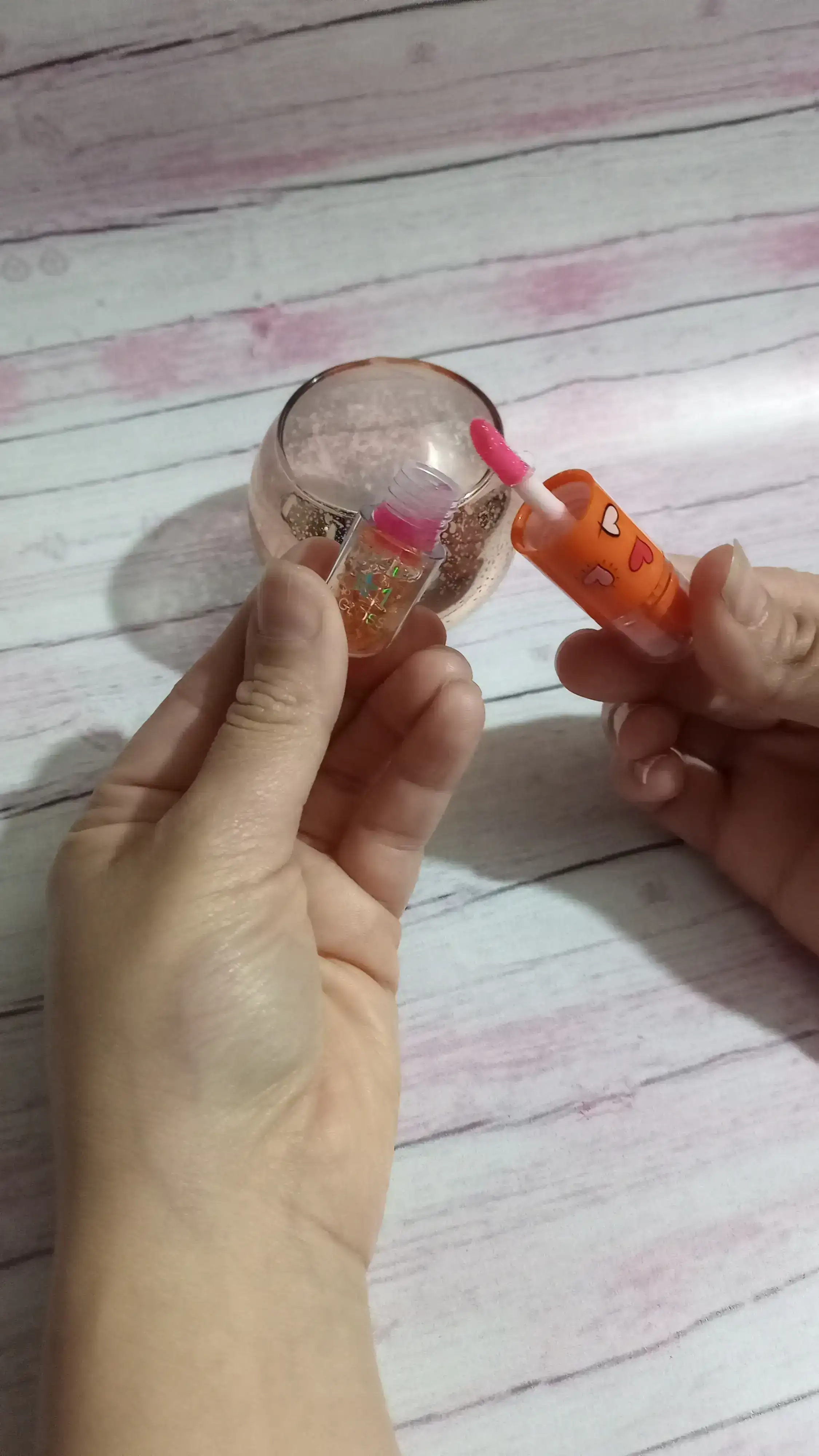 Labial + brillito sabor a naranja!!!! 4
