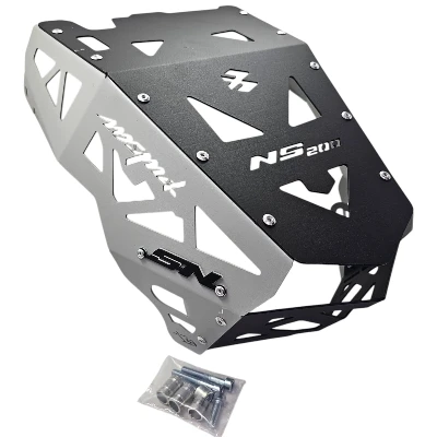 NS 200 M. 2023 en adelante Pechera acero gris con negro logo 3d cromado ML