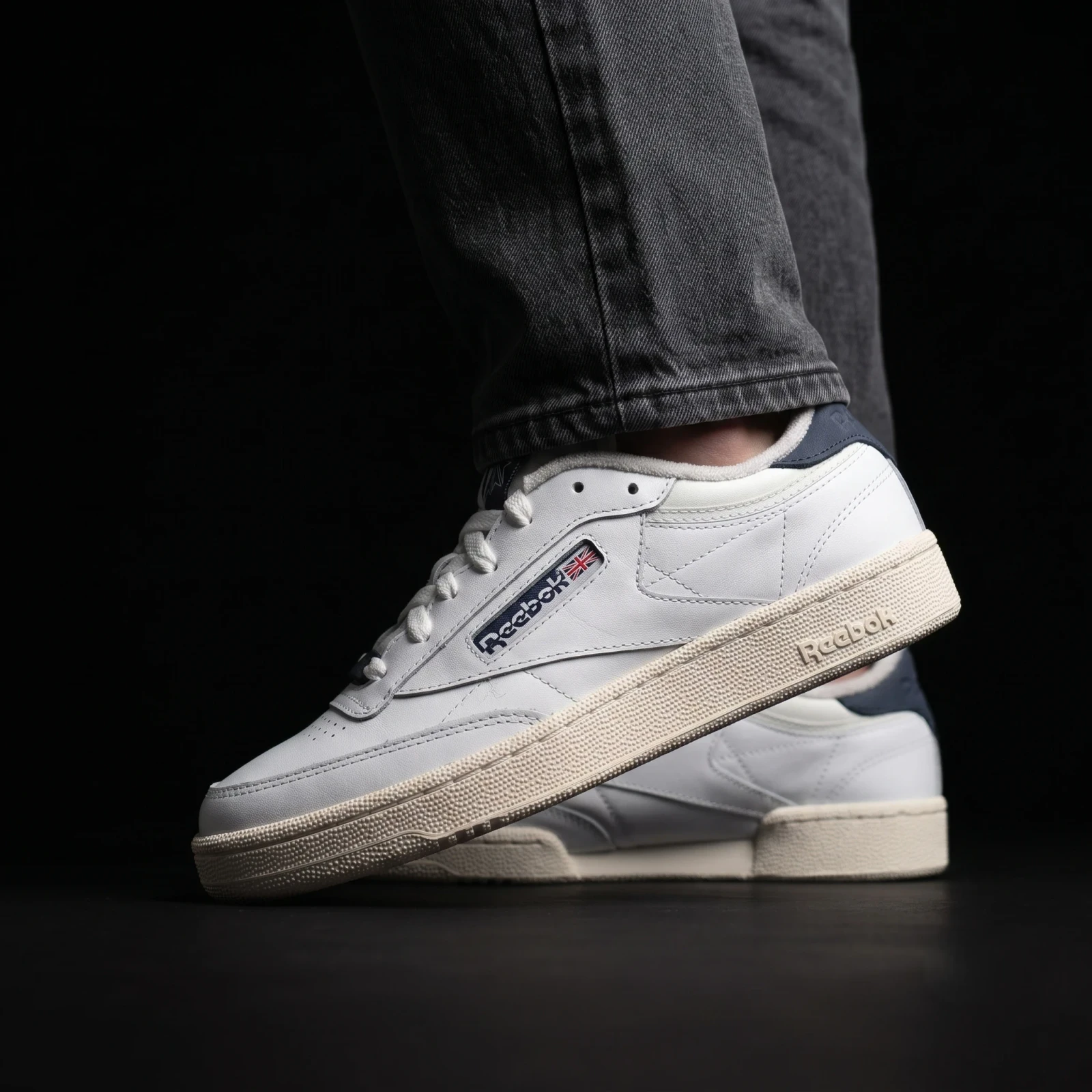 TENIS REEBOK CLUB C 85