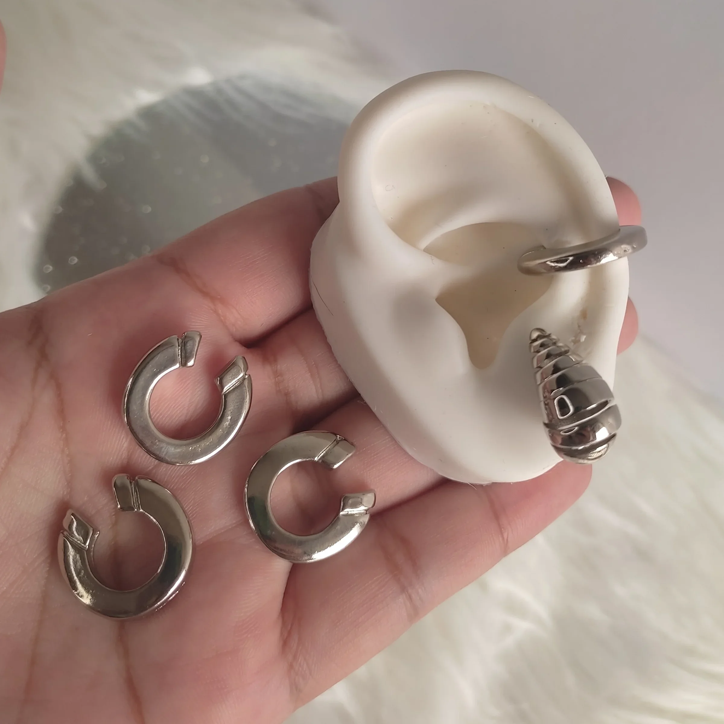 EARCUFF LISO SOFY SILVER