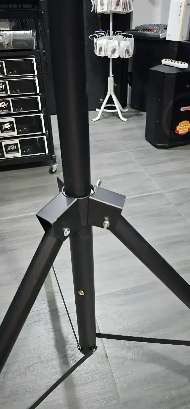 Estructura de luces en forma de T Todo el cuerpo y los seguros son 100% de fierro nada de plástico