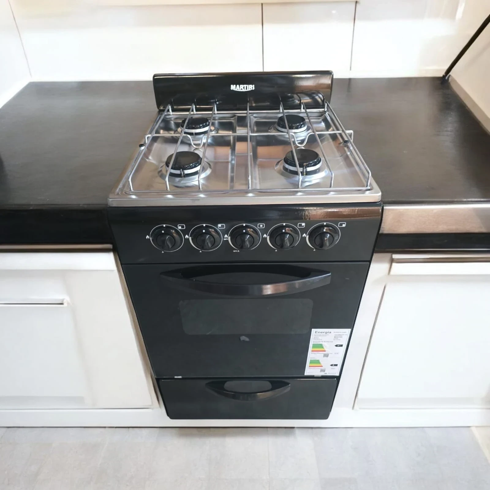 COCINA MARTIRI NEW CRYSTAL GAS NATURAL NEGRA Y SILVER