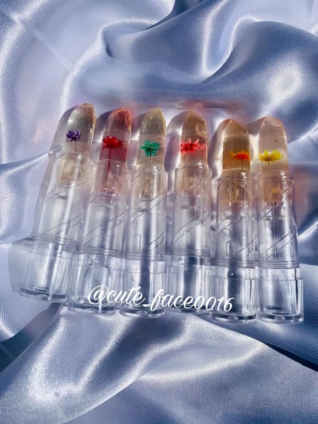 Labial mágico con naturaleza muerta 