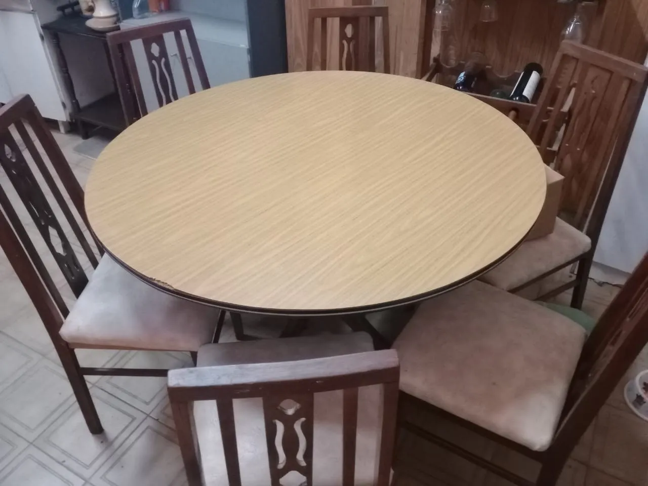 Mesa con 6 sillas