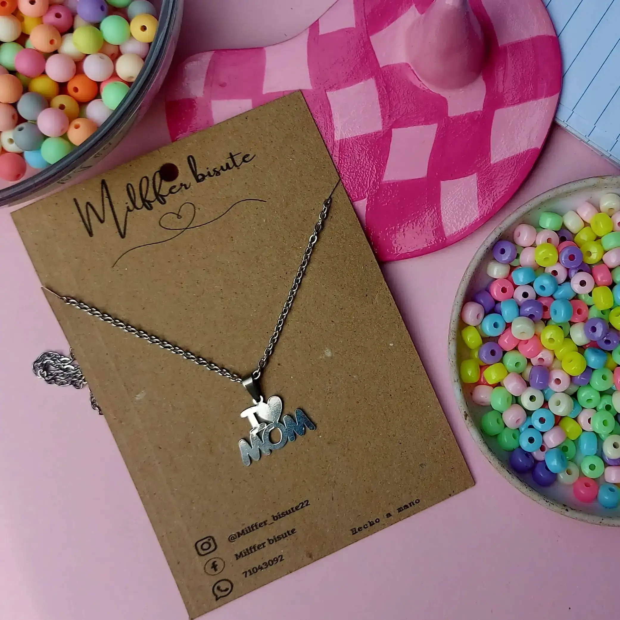 Cadena I♥︎Mom 4