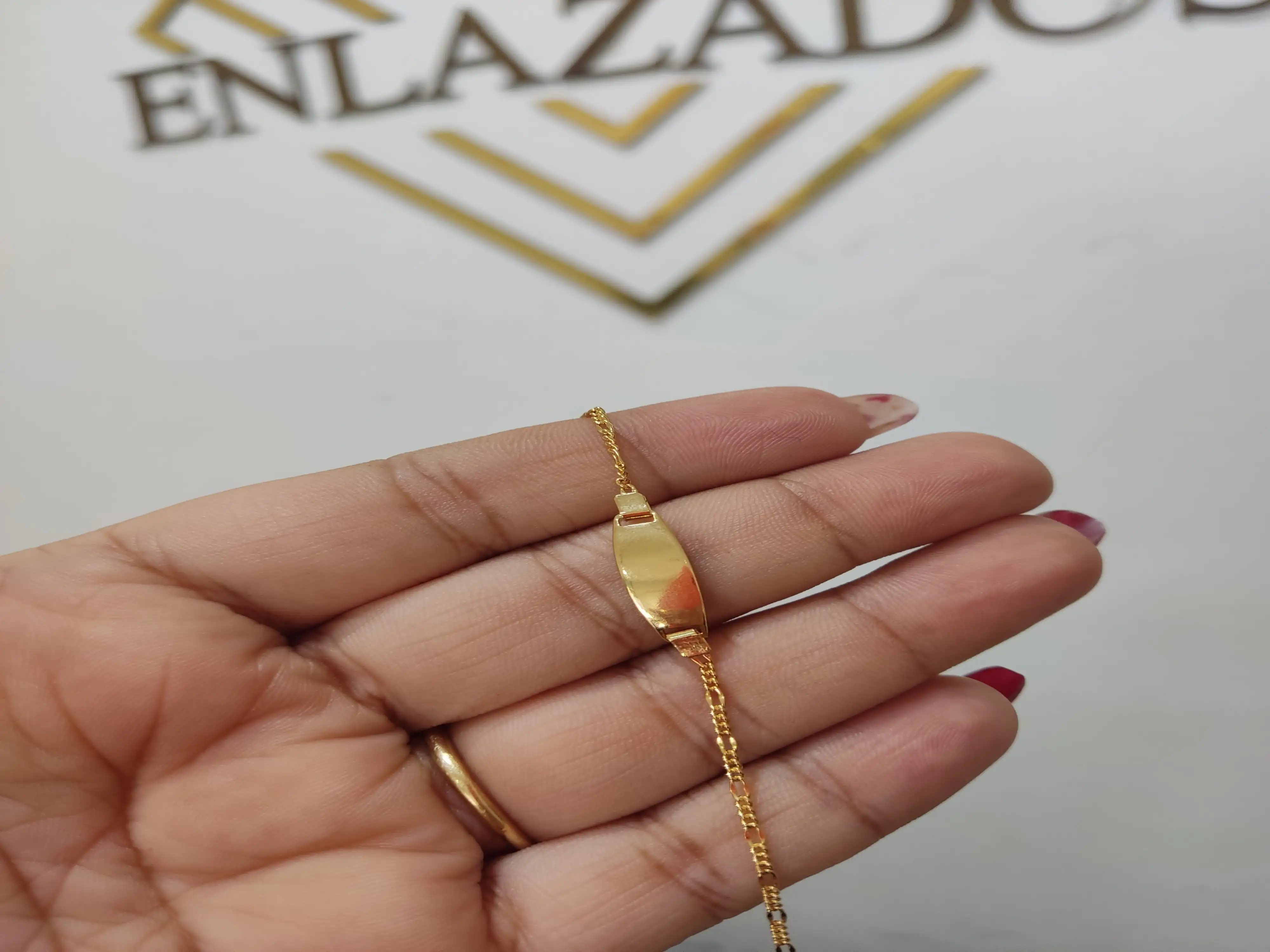 ESCLAVA 3*1 