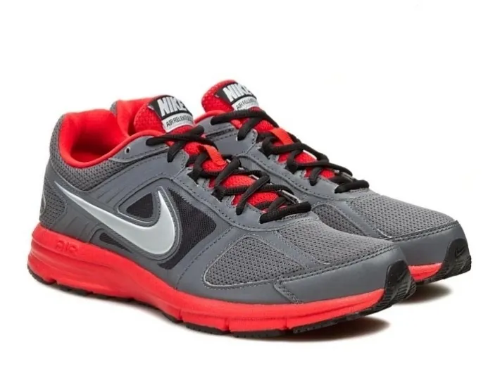 NIKE RELENTLESS