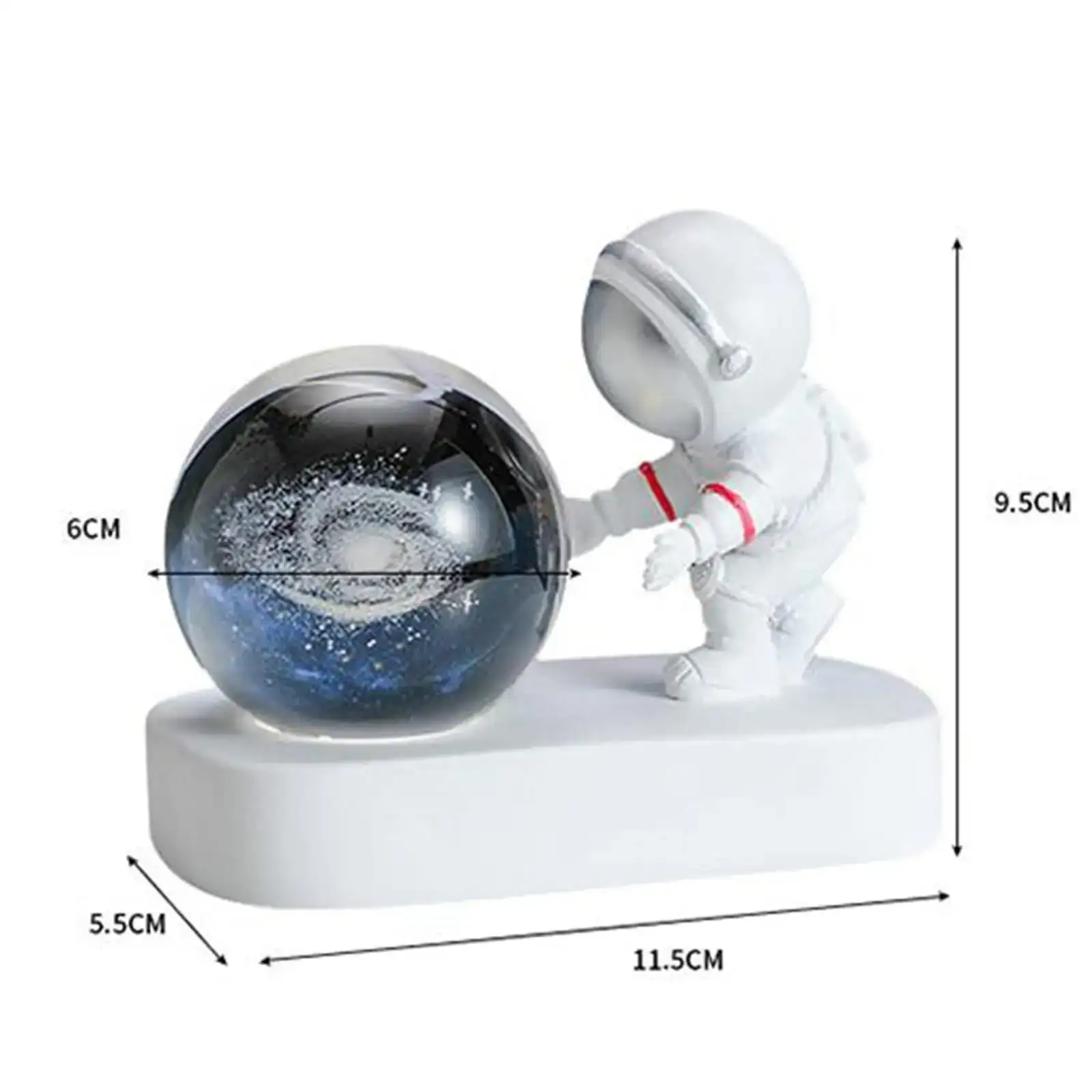 Astronauta con esfera de cristal  2