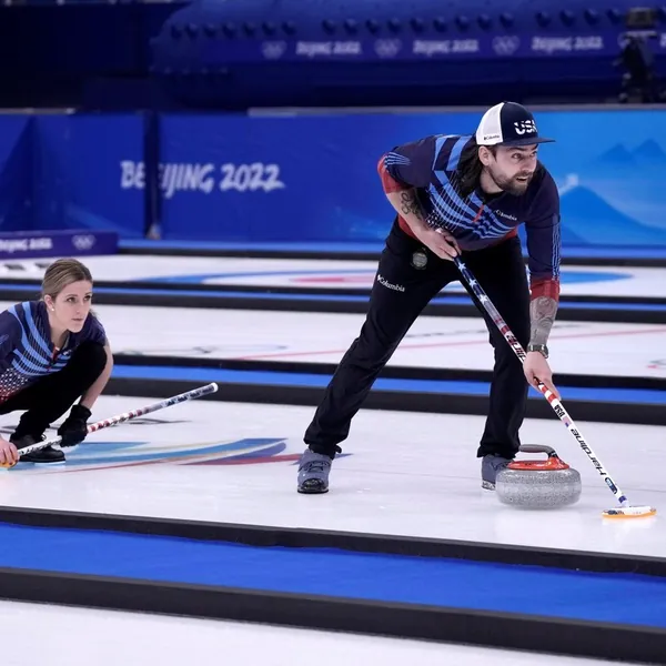 CURLING