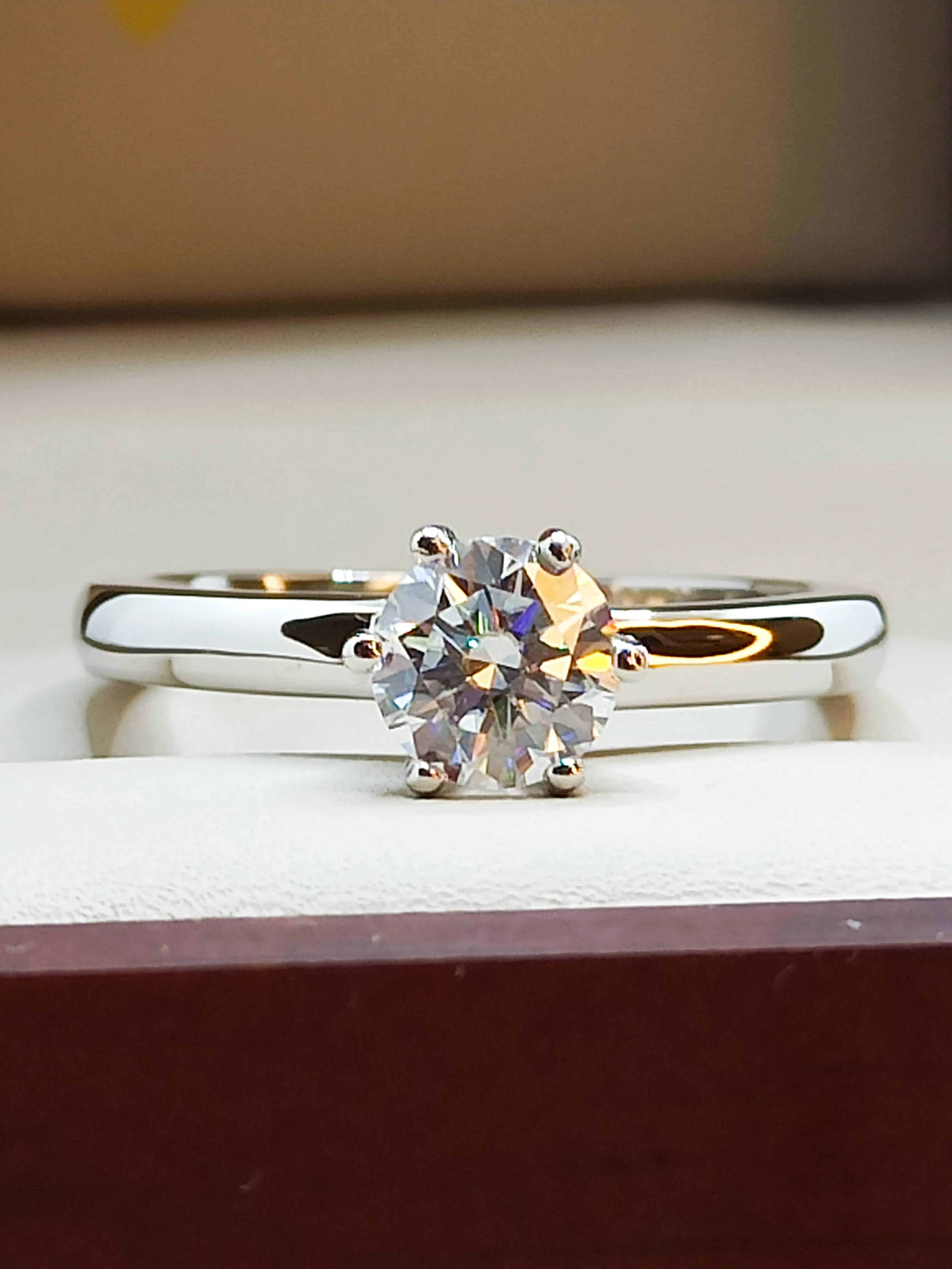 Anillo modelo Tiffany  2