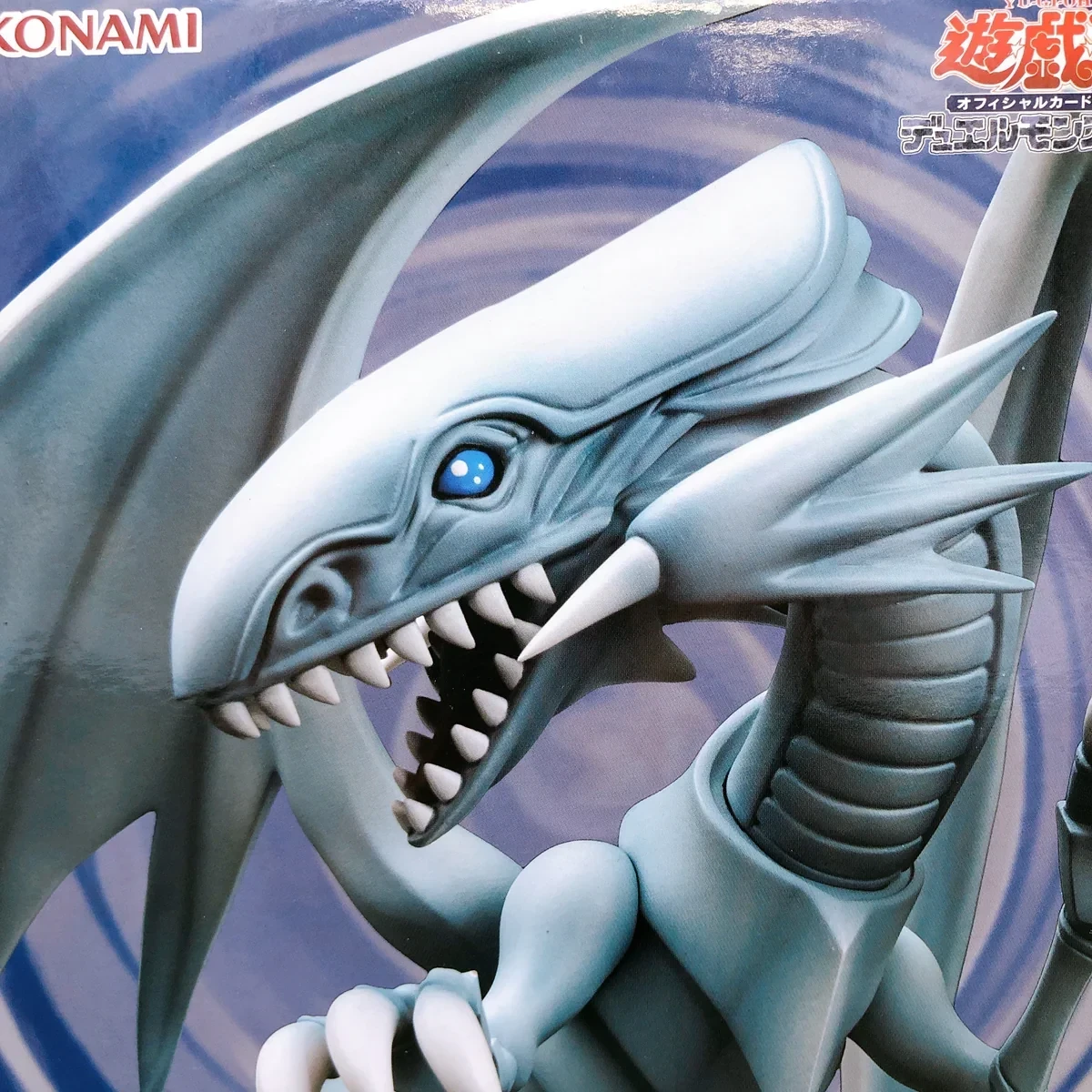 Dragon Blanco de Ojos Azules Equal Arts 5