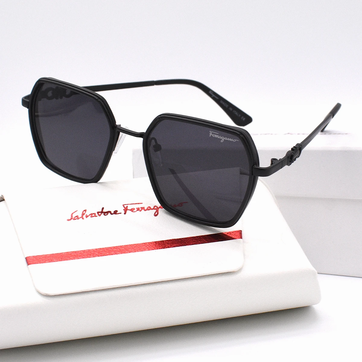 Gafas de sol Ferragamo 3