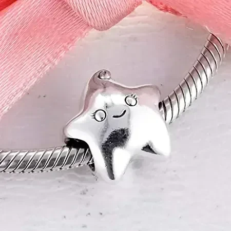 Charm Isa La Estrella  2