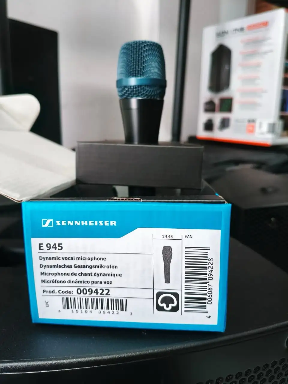 SENHEISER E 945  2