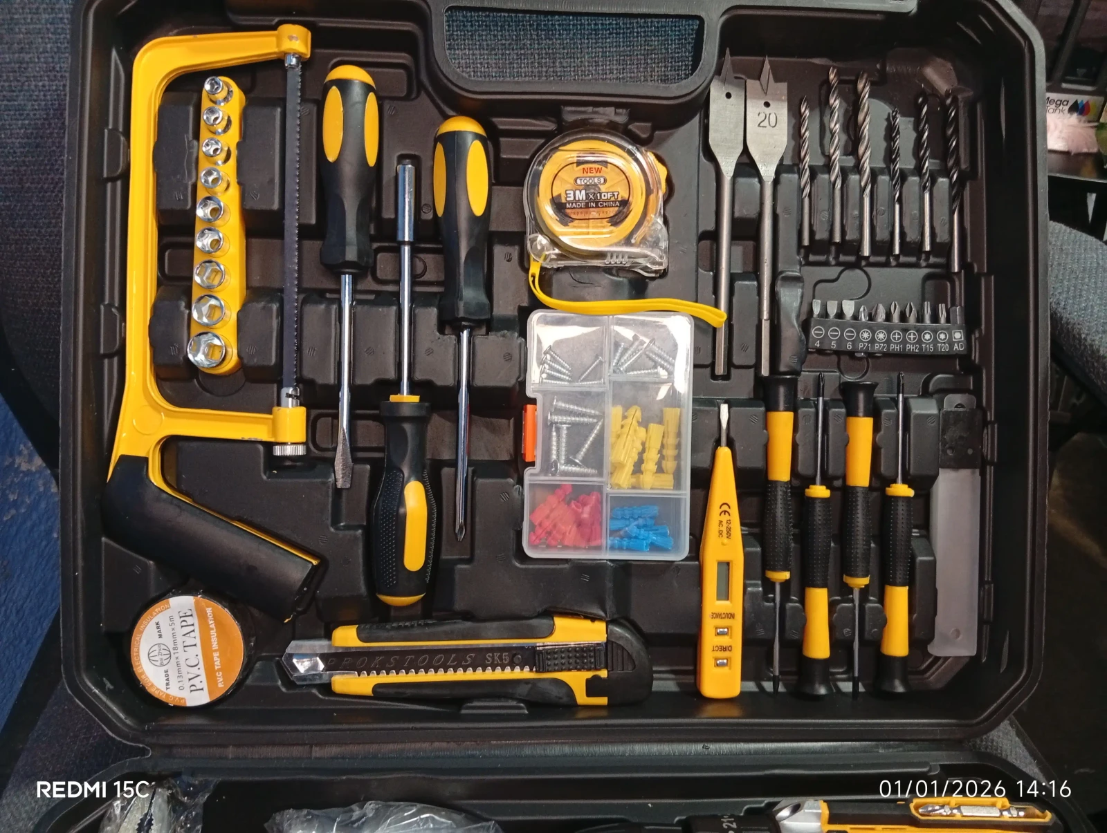KIT DE HERRAMIENTAS CON BARRENO  4