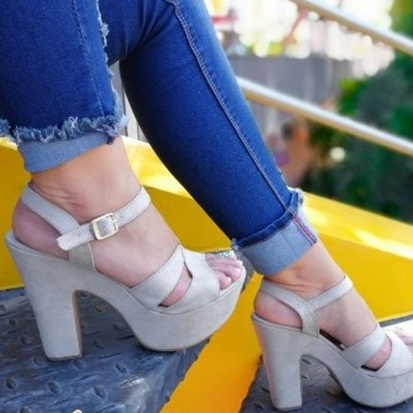 Julissa beige
