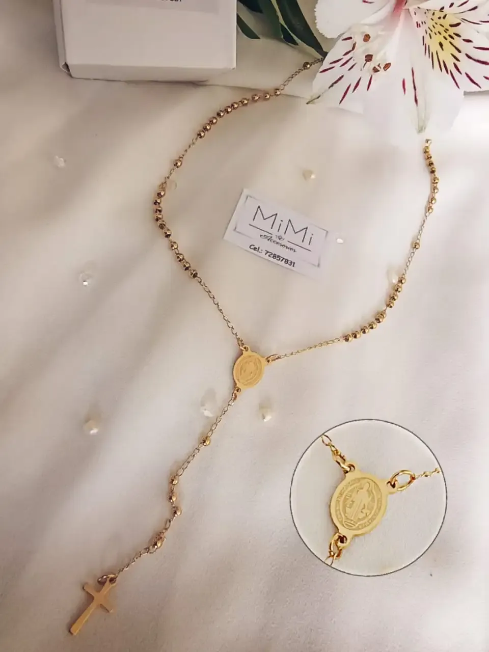 Rosario san benito dorado en acero inoxidable 54 cm de diámetro y 10 de colgante