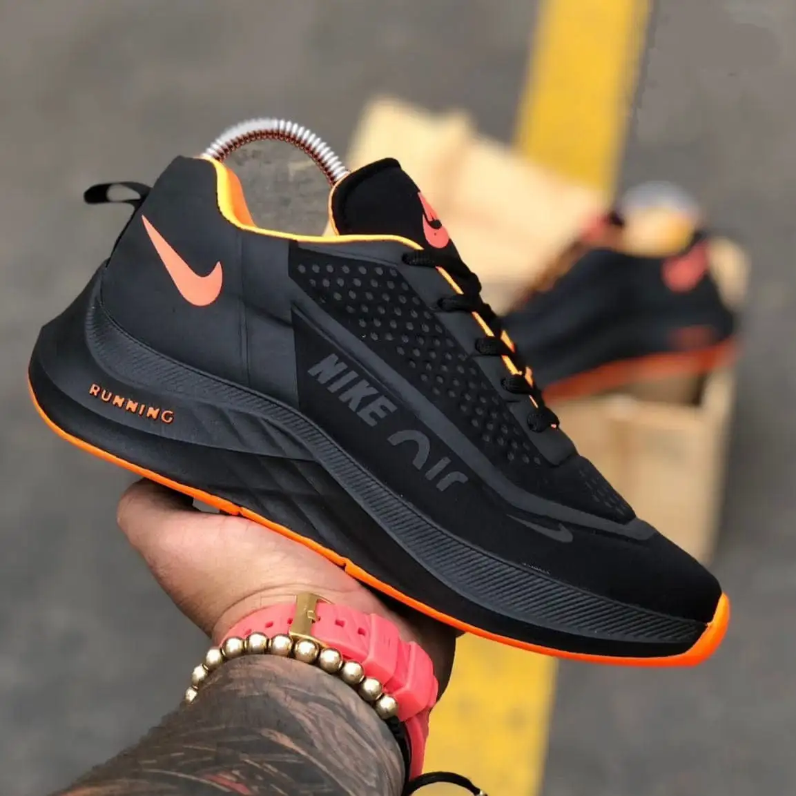 Tenis Nike Air Running Negro Naranja Caballero