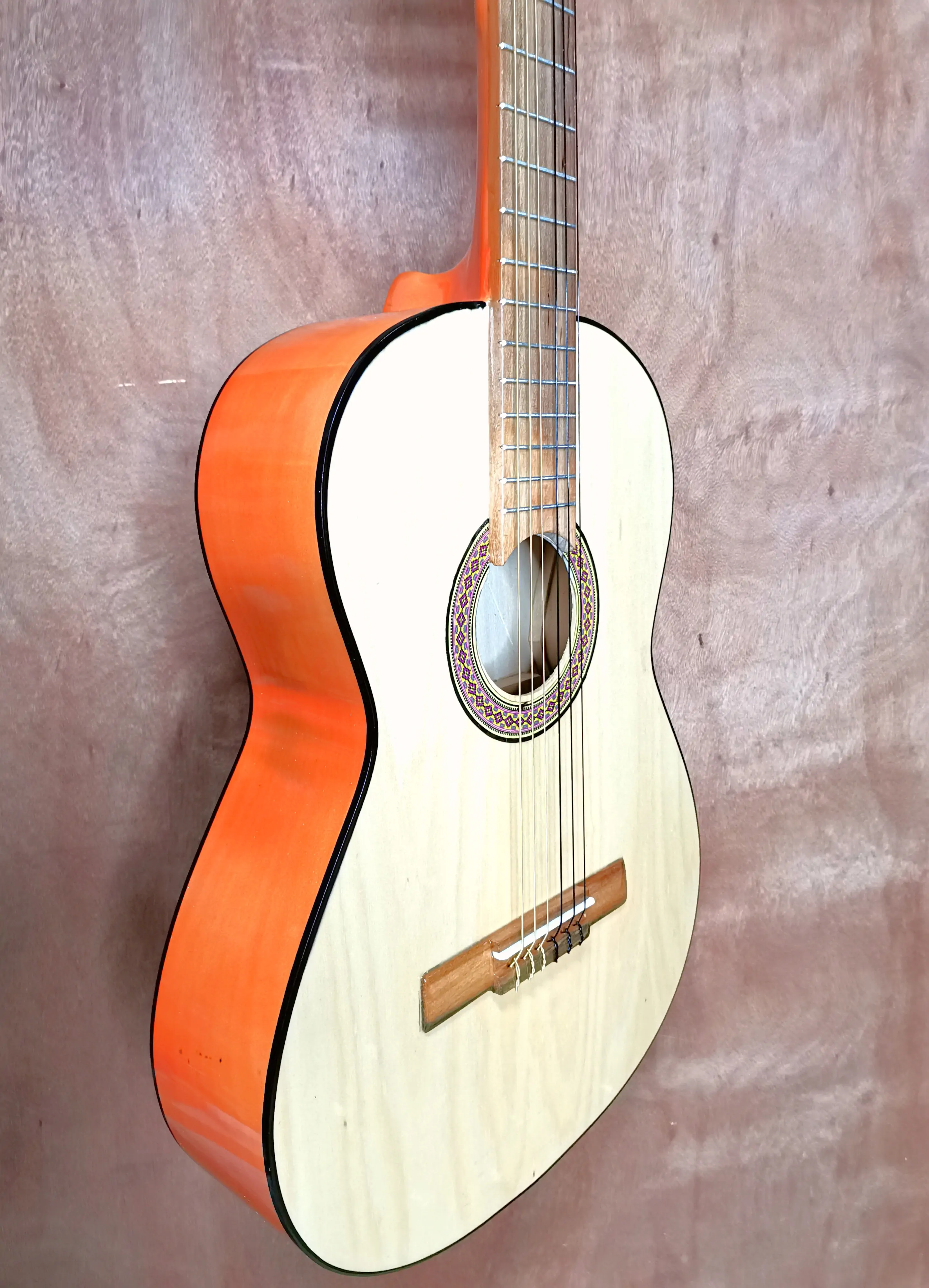 Guitarra tipo clasica 2