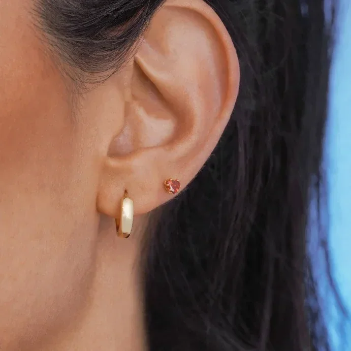 Arete Corazon Rojo 2