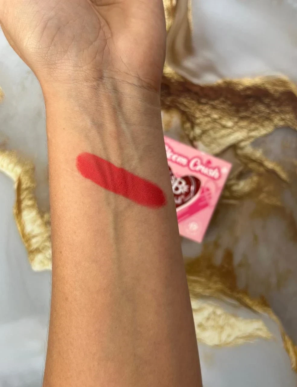 Bloom Crush Amuse Rouge Tono 04  2