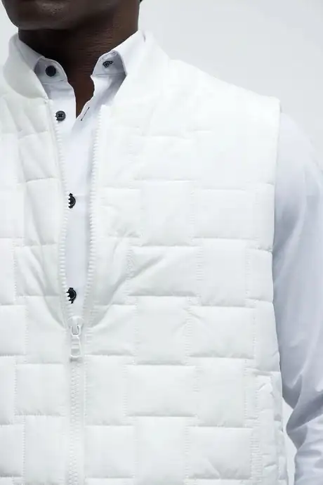 Scottie Quilted Vest - M/L/Xl 3