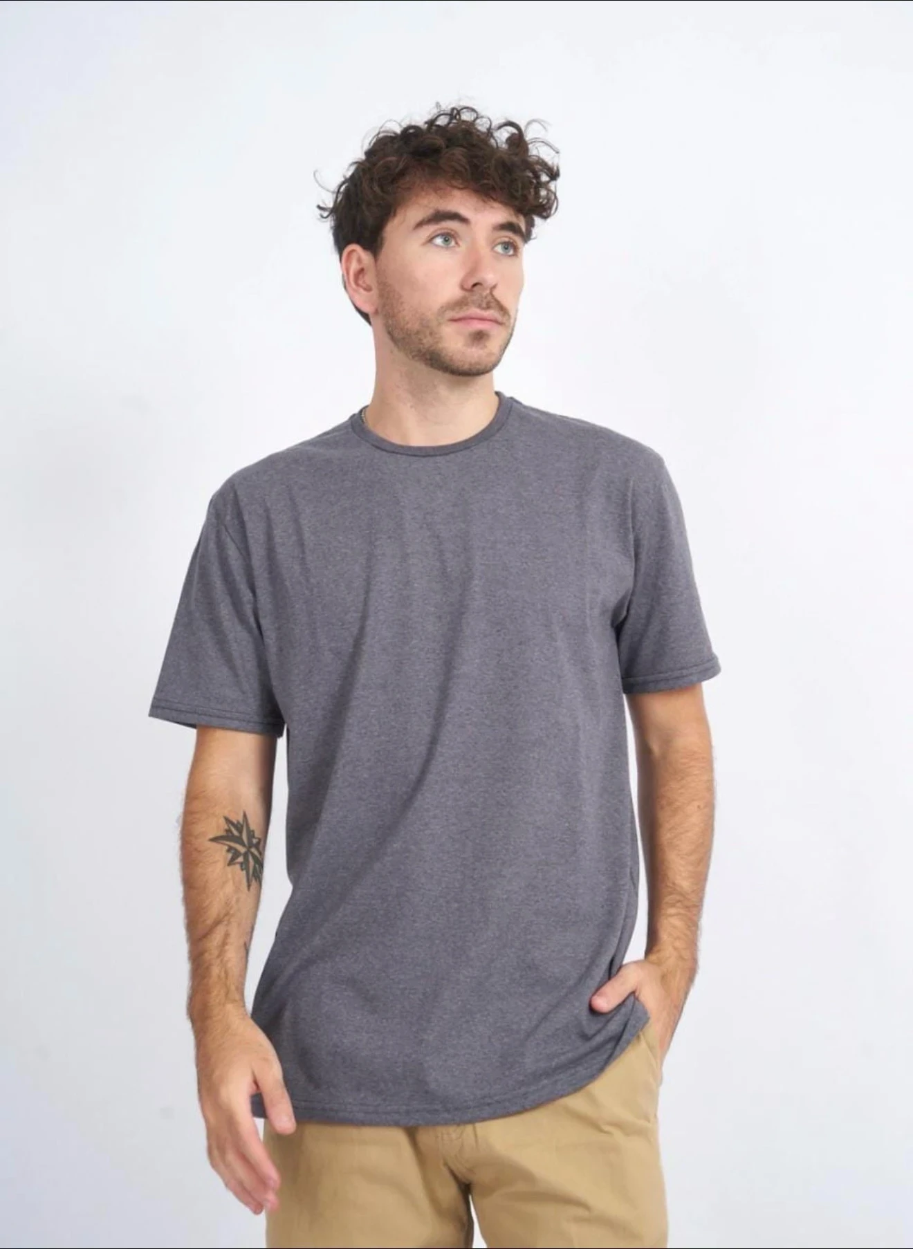 REMERAS LISAS ALGODON REFORZADO  2