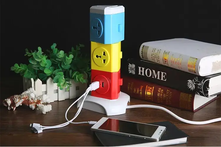 Multicontacto USB giratorio 2500w 3 clavijas, 2 USB  2