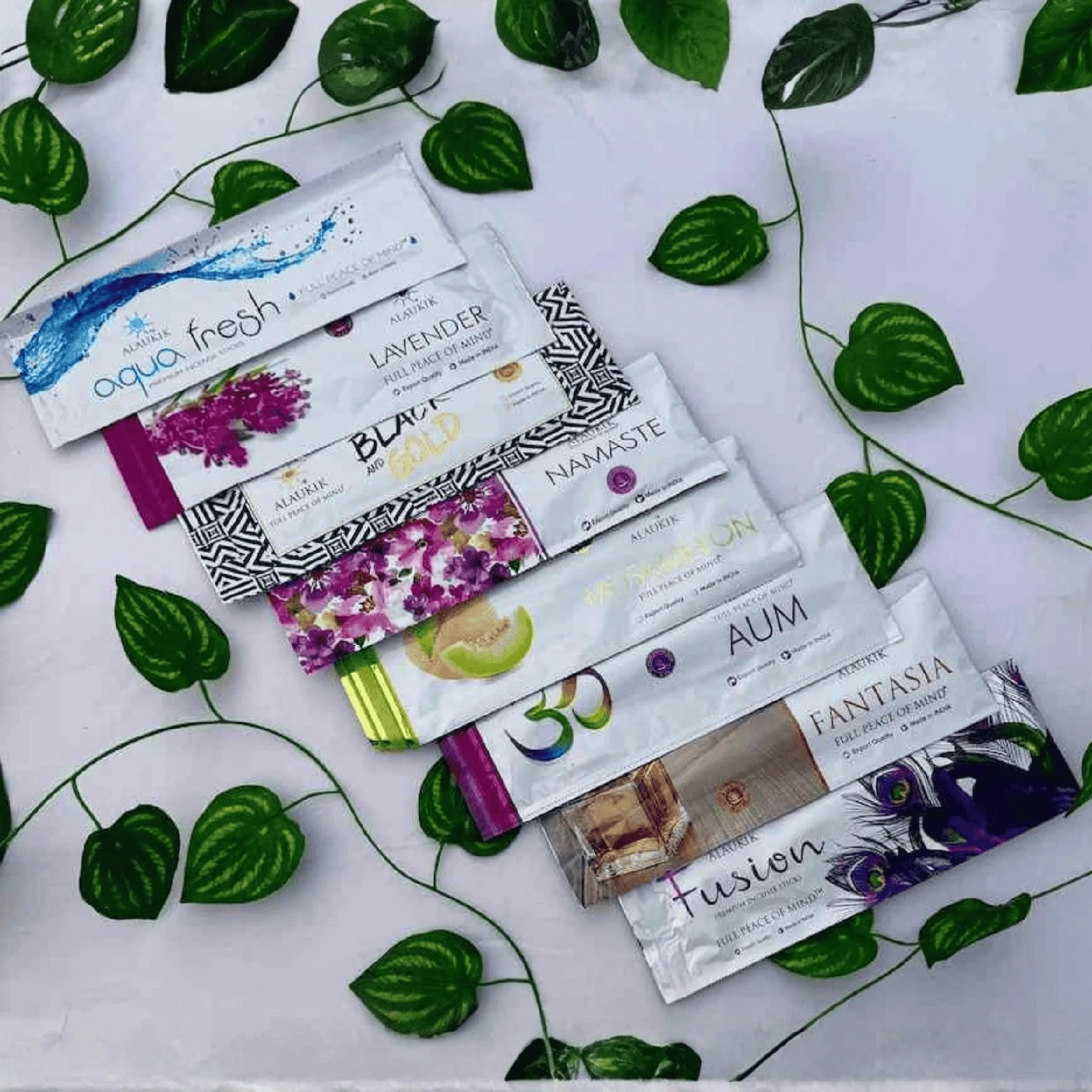 Alaukik Pouch