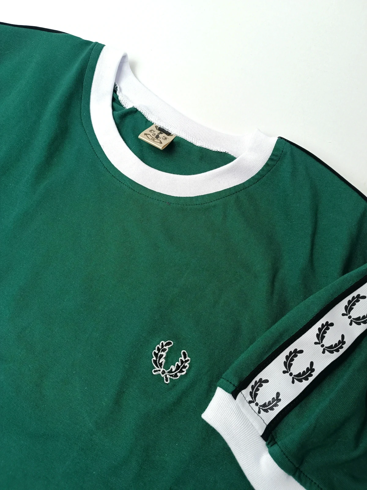 Camiseta algodón verde botella 