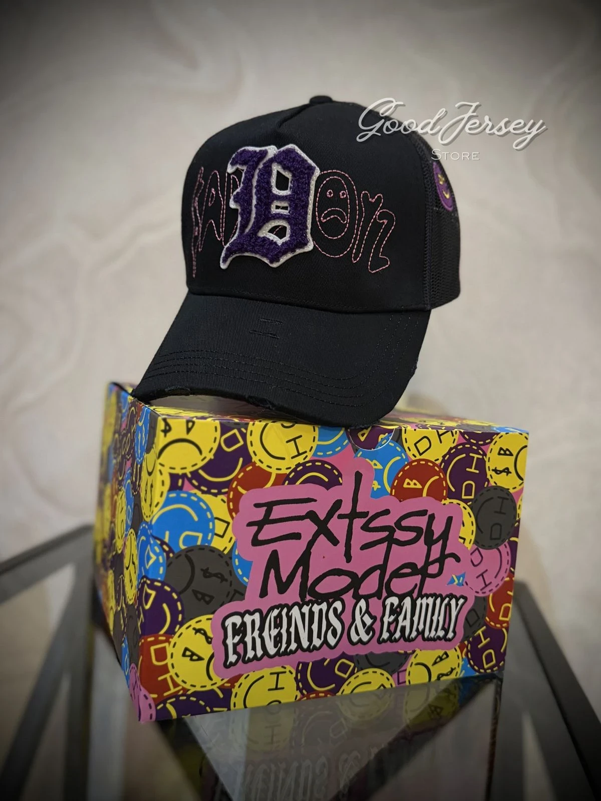 Dandy Hats Extssy Model