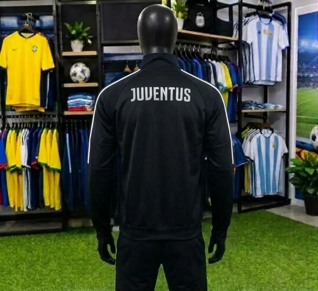 JUVENTUS ( M ) 4