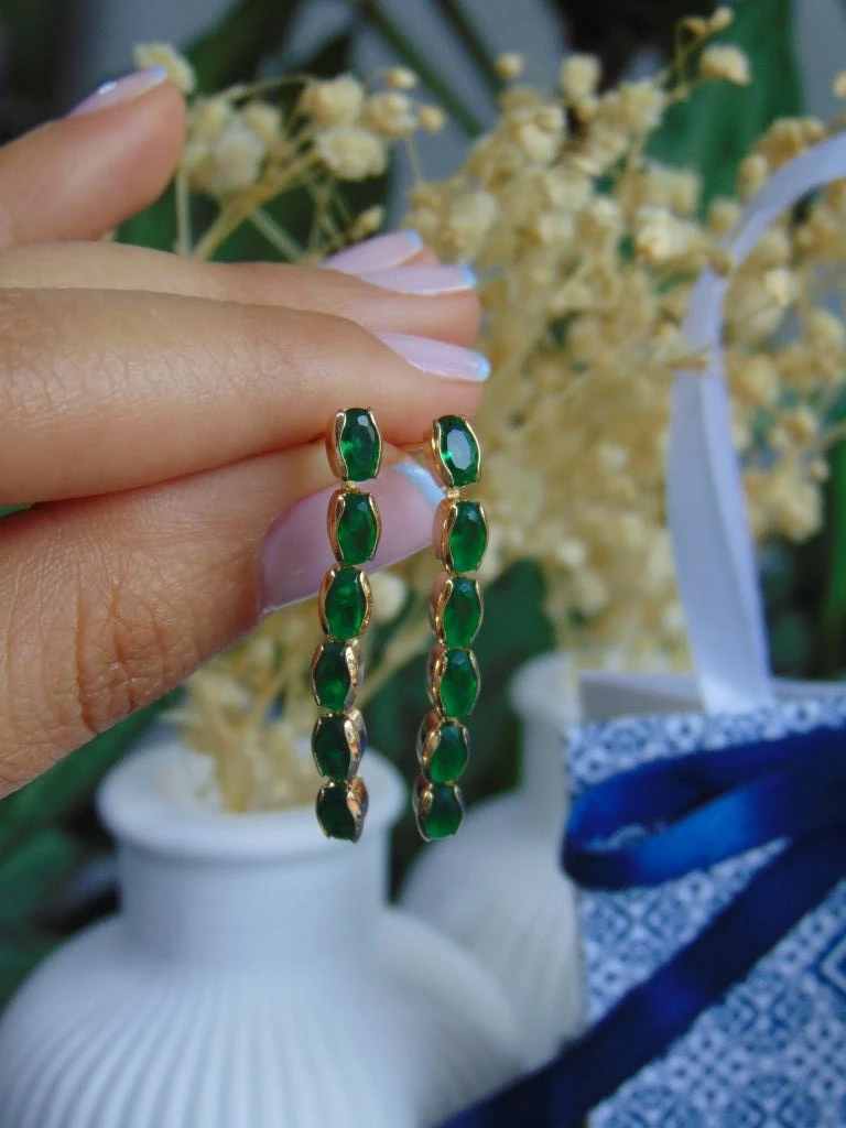 ARETES RODIO DOR LARGO CIRCON BAGUET VERDE 2