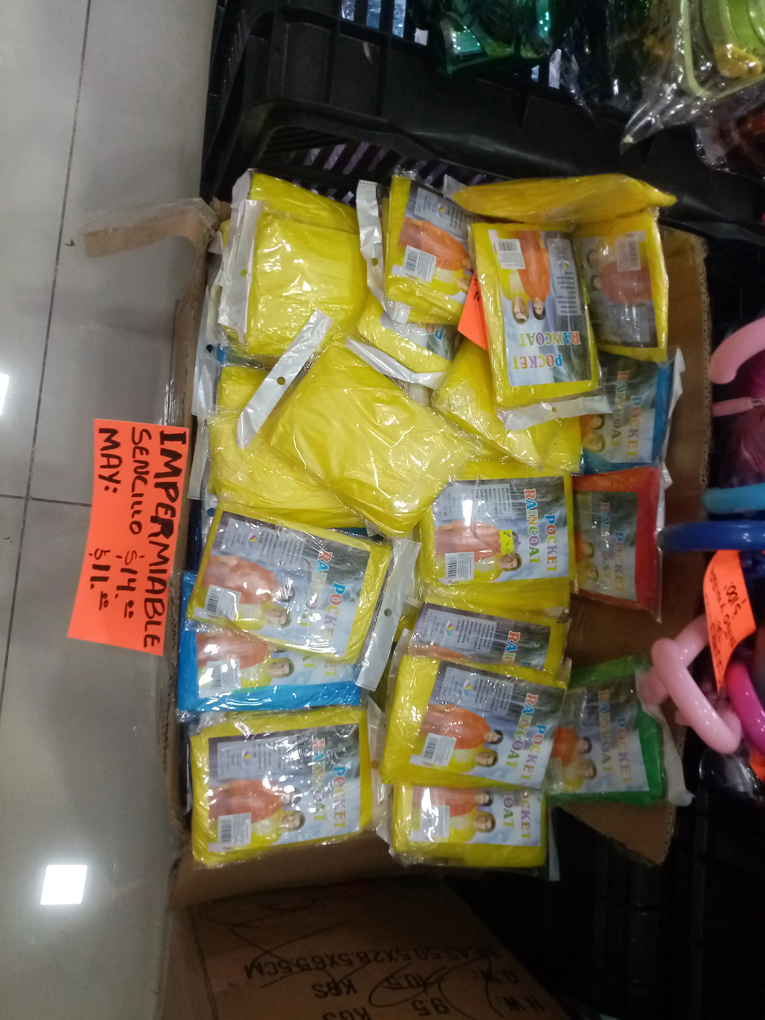 Impermeable sencillo 
