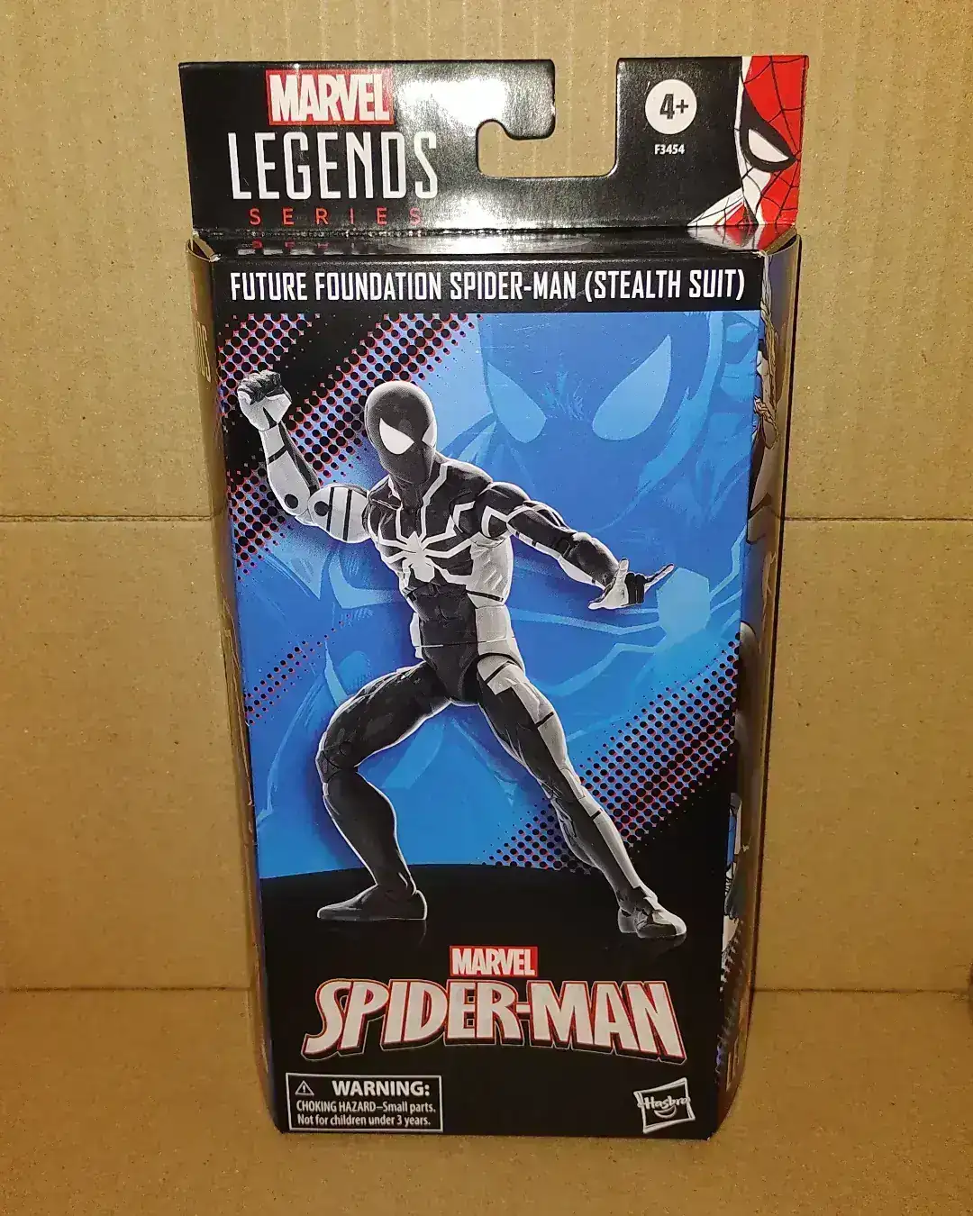 Spider-Man Marvel Legends Future Foundation Spider-Man (Stealth Suit)