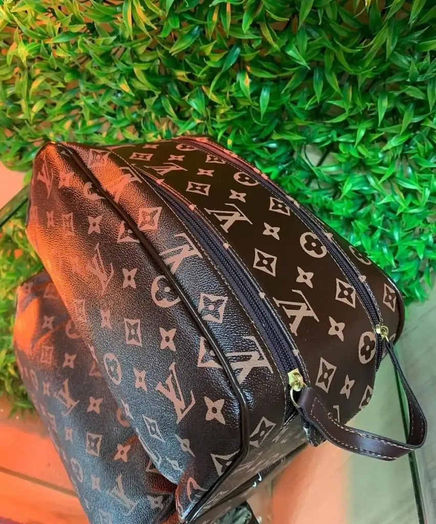 Mochila + Necessaire kit 2