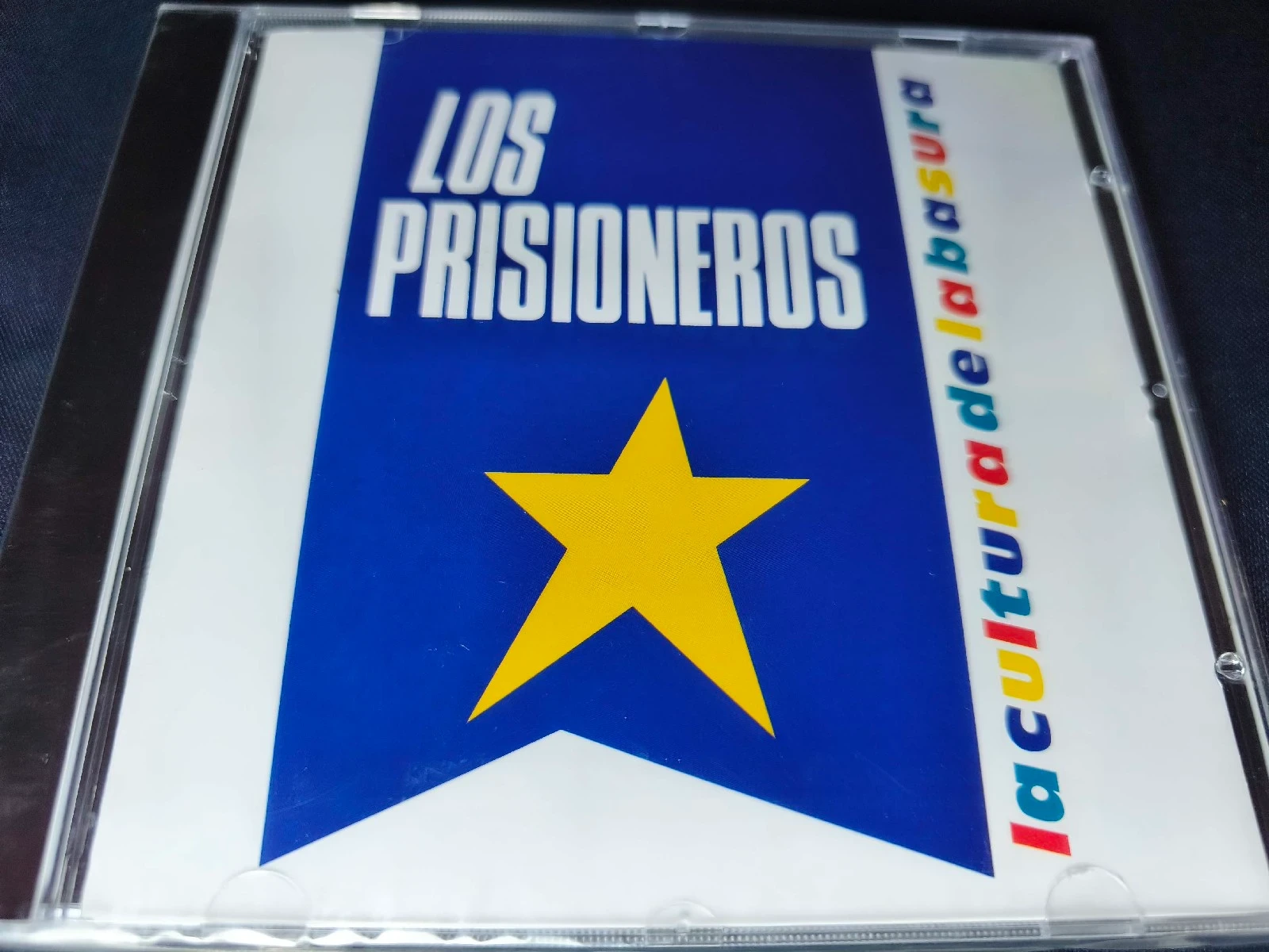 Los Prisioneros - La Cultura De La Basura (CHILE)