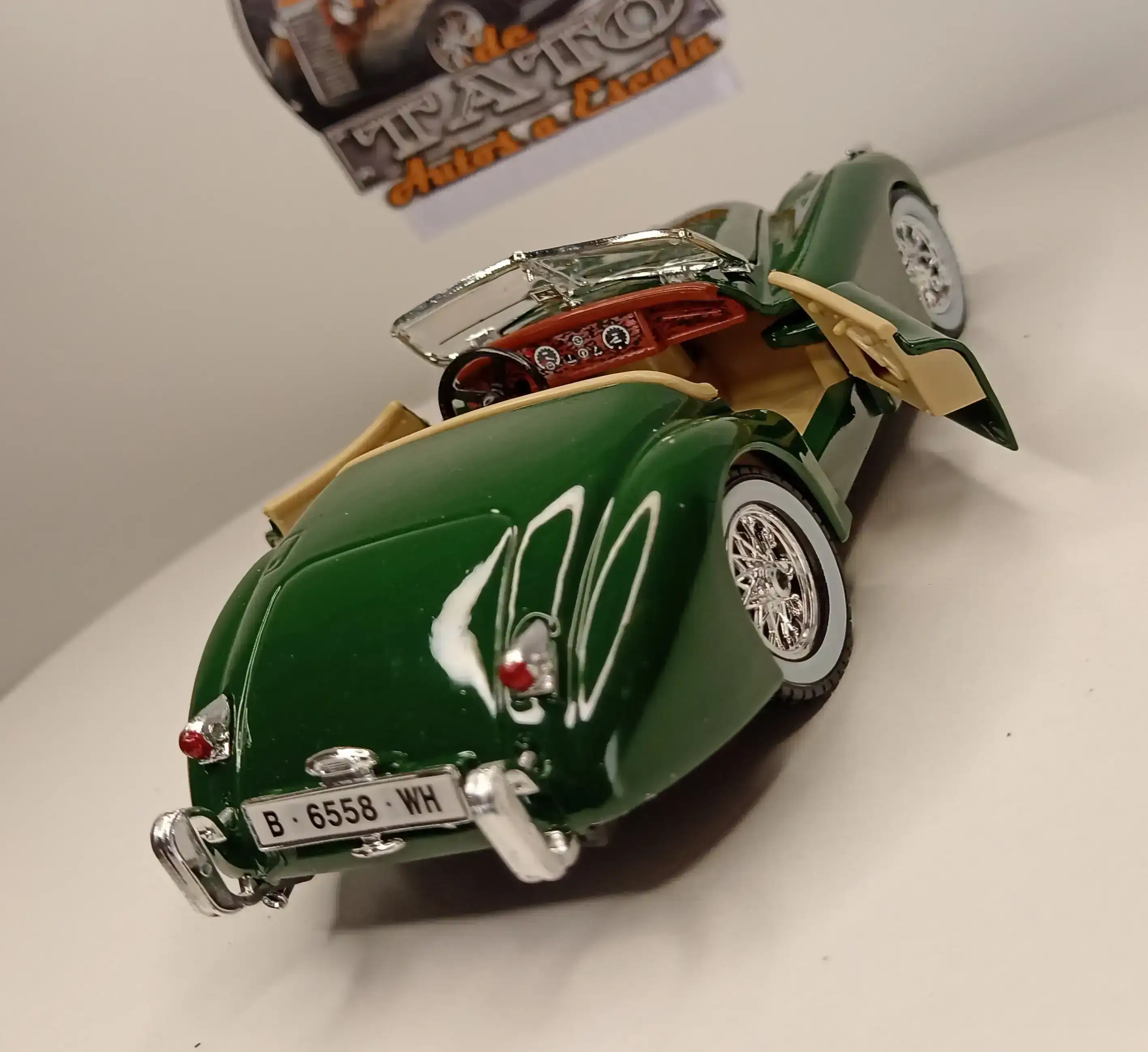 Jaguar xk 120 roaster 1951(BORDO) 4