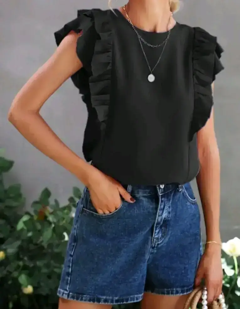 Blusa con fruncido detalle trasero