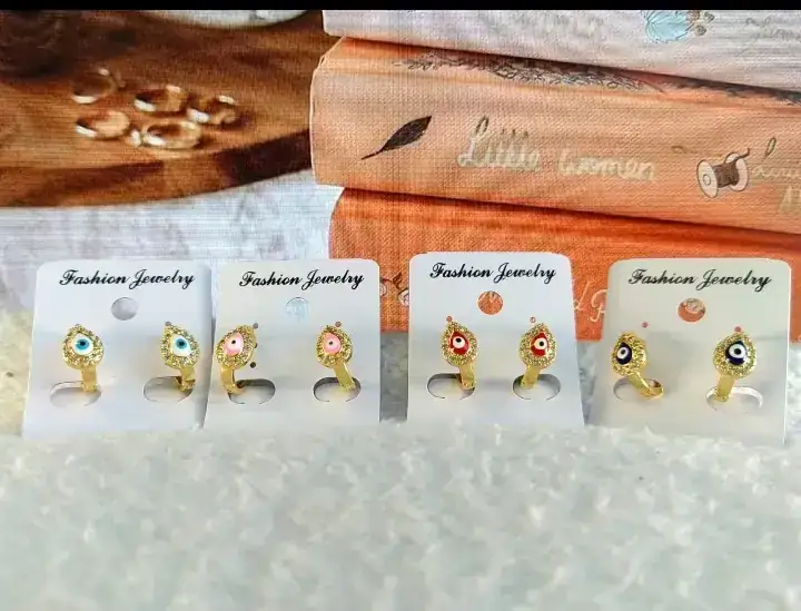 🧿Huggies ojo turko
