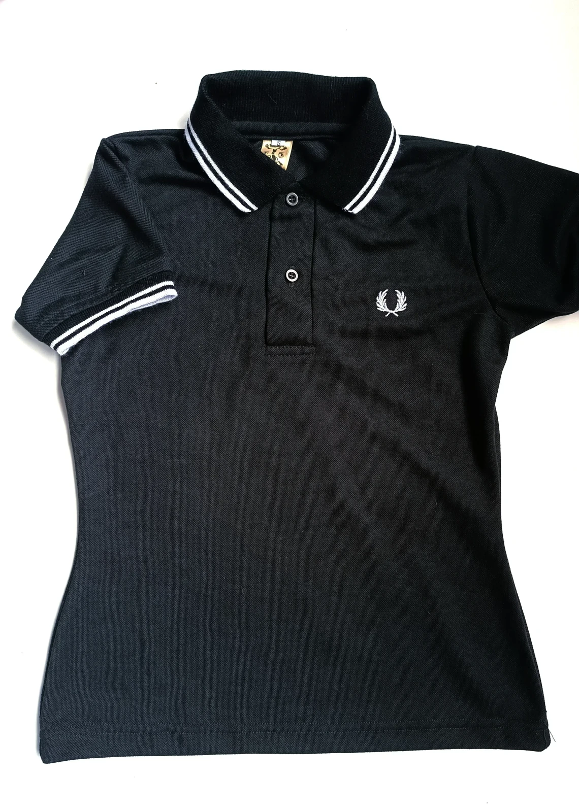 Camisa Polo negra con blanco 🤍