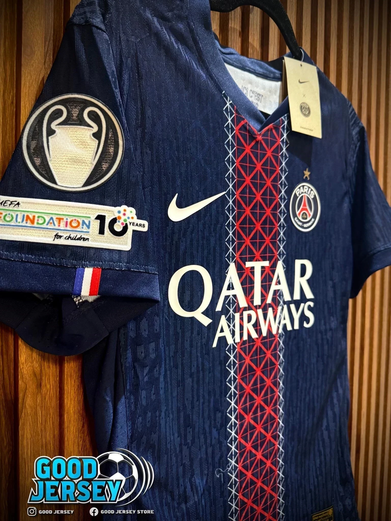 Jersey Paris Local 4