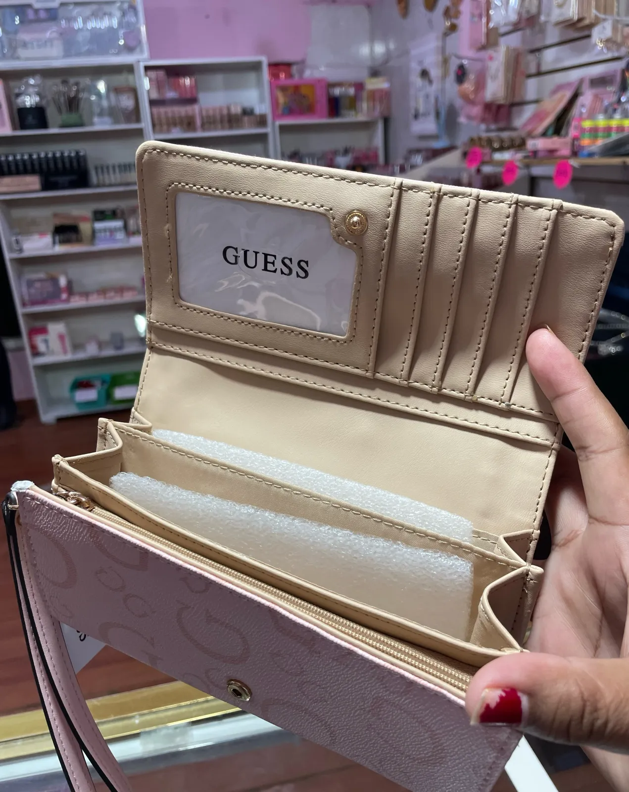 Cartera guess 2